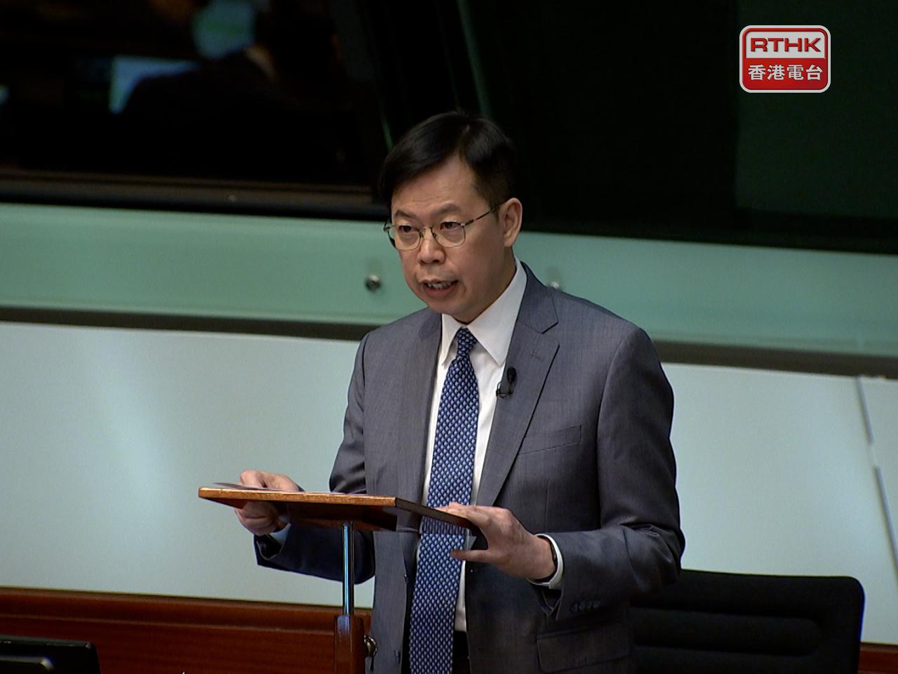 陳振英表示，宏福苑的物業價值及管理存在不確定性，不論居民想自住或自行轉售，都會面對一定困難。（港台圖片）