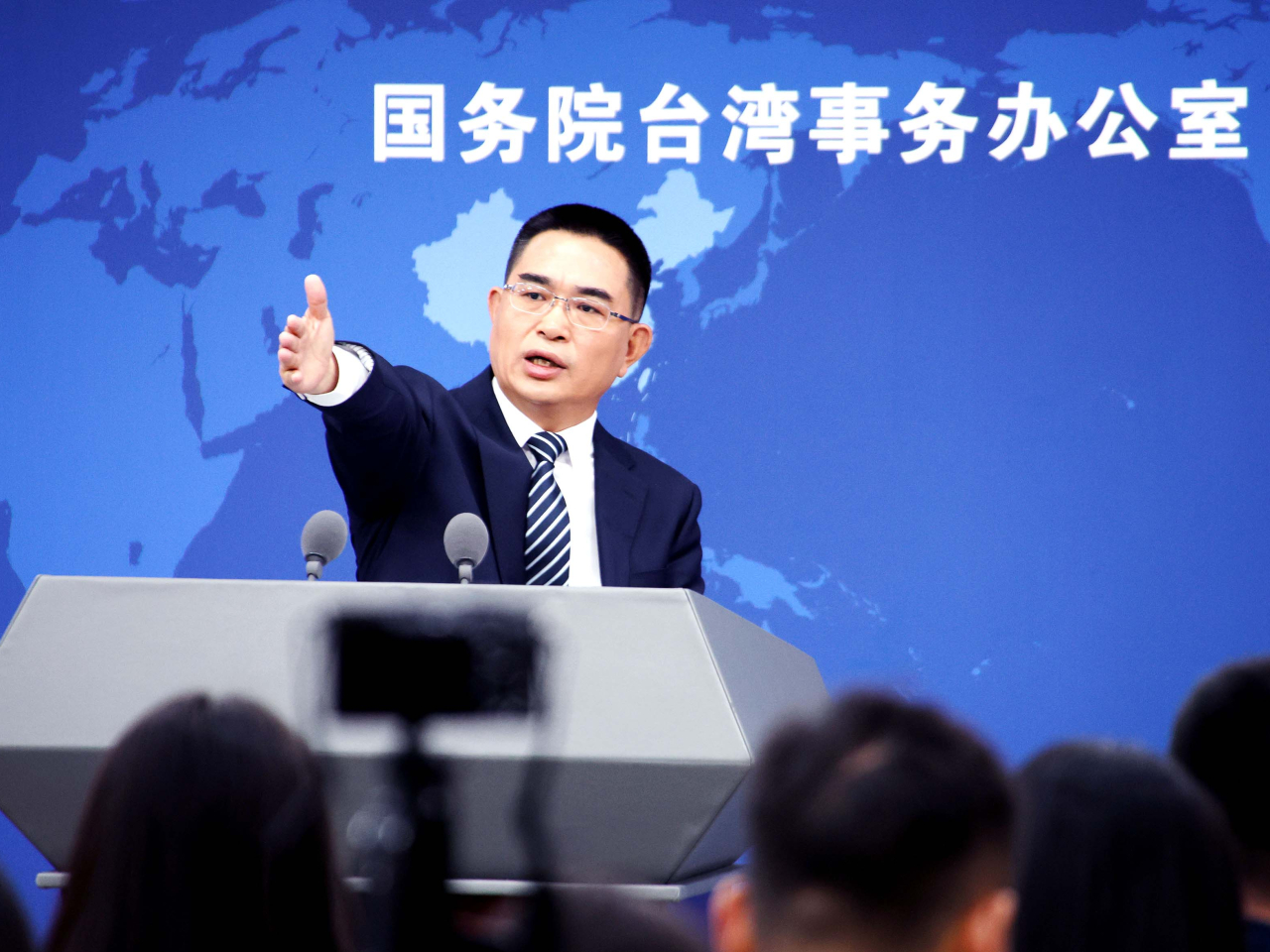 陳斌華強調民進黨當局乞求外部勢力不可靠的保護。（新華社資料圖片）