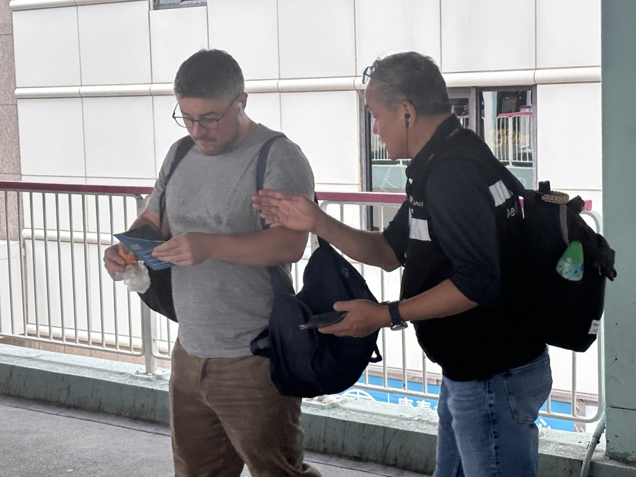 The Tobacco and Alcohol Control Office says it will enhance publicity efforts to ensure overseas visitors are aware of the e-cigarette ban. Photo: RTHK