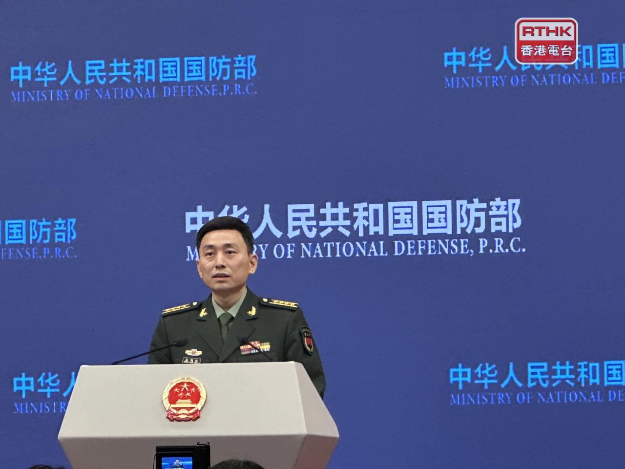 張曉剛表示，日本右翼勢力加速推動再軍事化，企圖顛覆戰後國際秩序。（港台圖片）