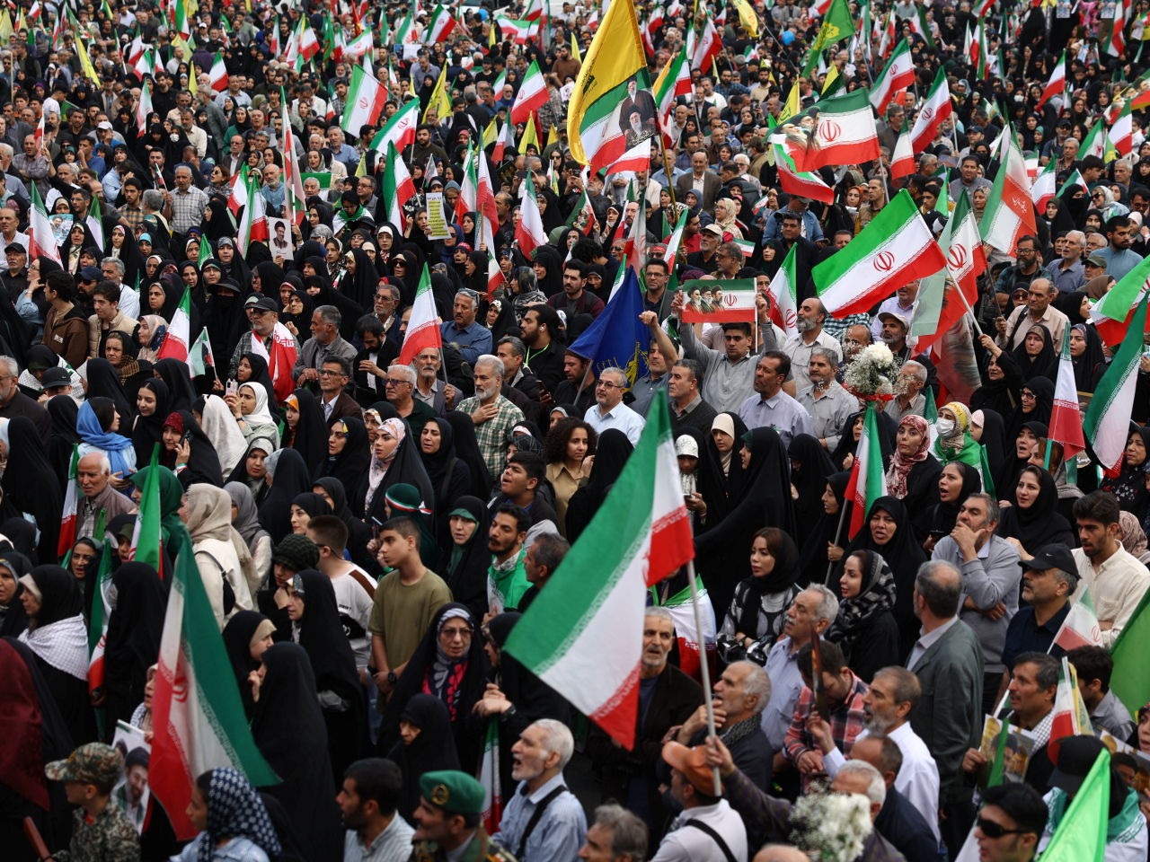 A rally is held in Tehran hours ahead of what Trump critics say is a deadline for him to get congressional authorisation for the war against Iran. Photo: Reuters