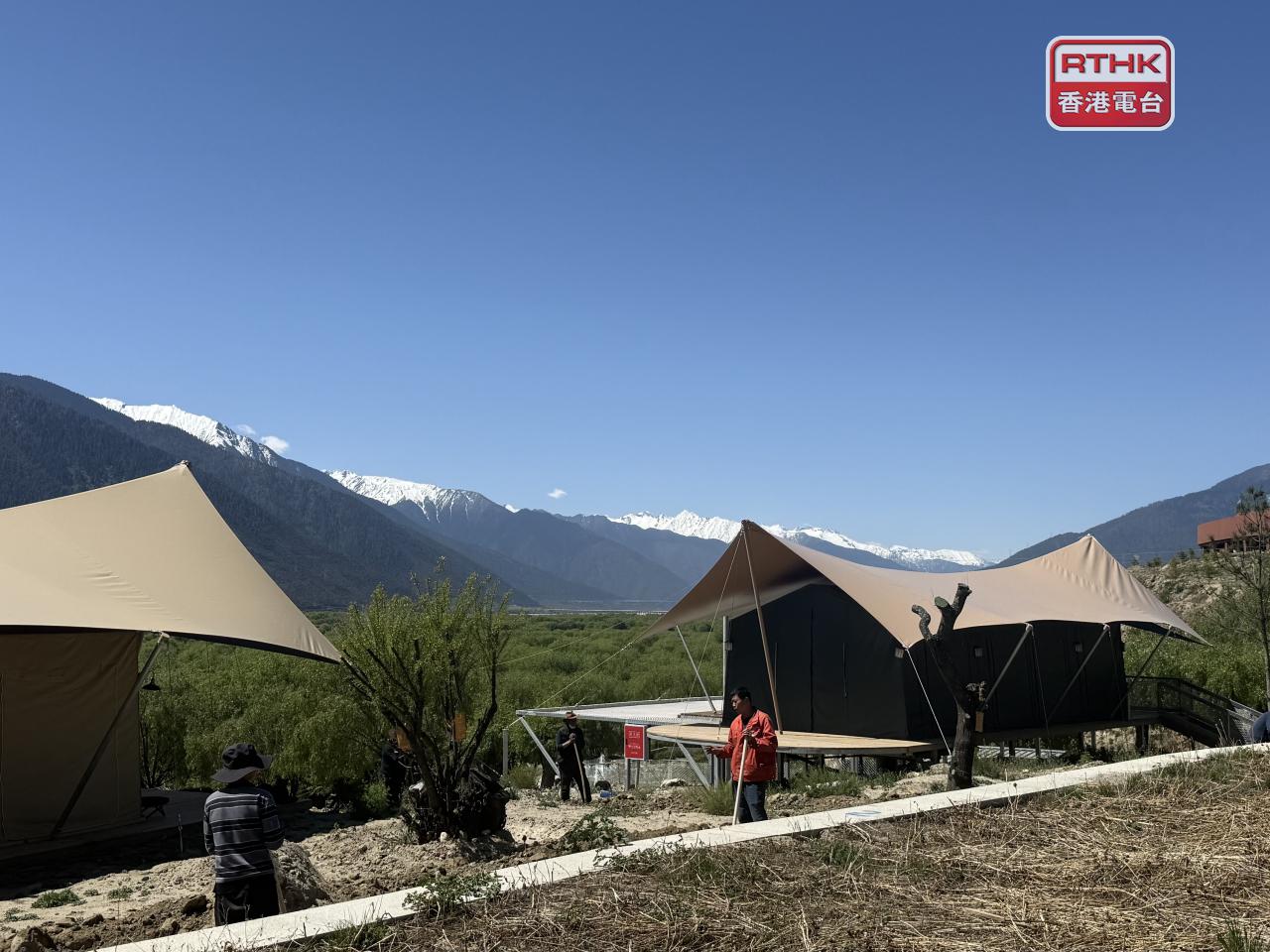 立定村引入第三方企業，利用自然生態優勢開設帳蓬式酒店。（陳曉筠攝）