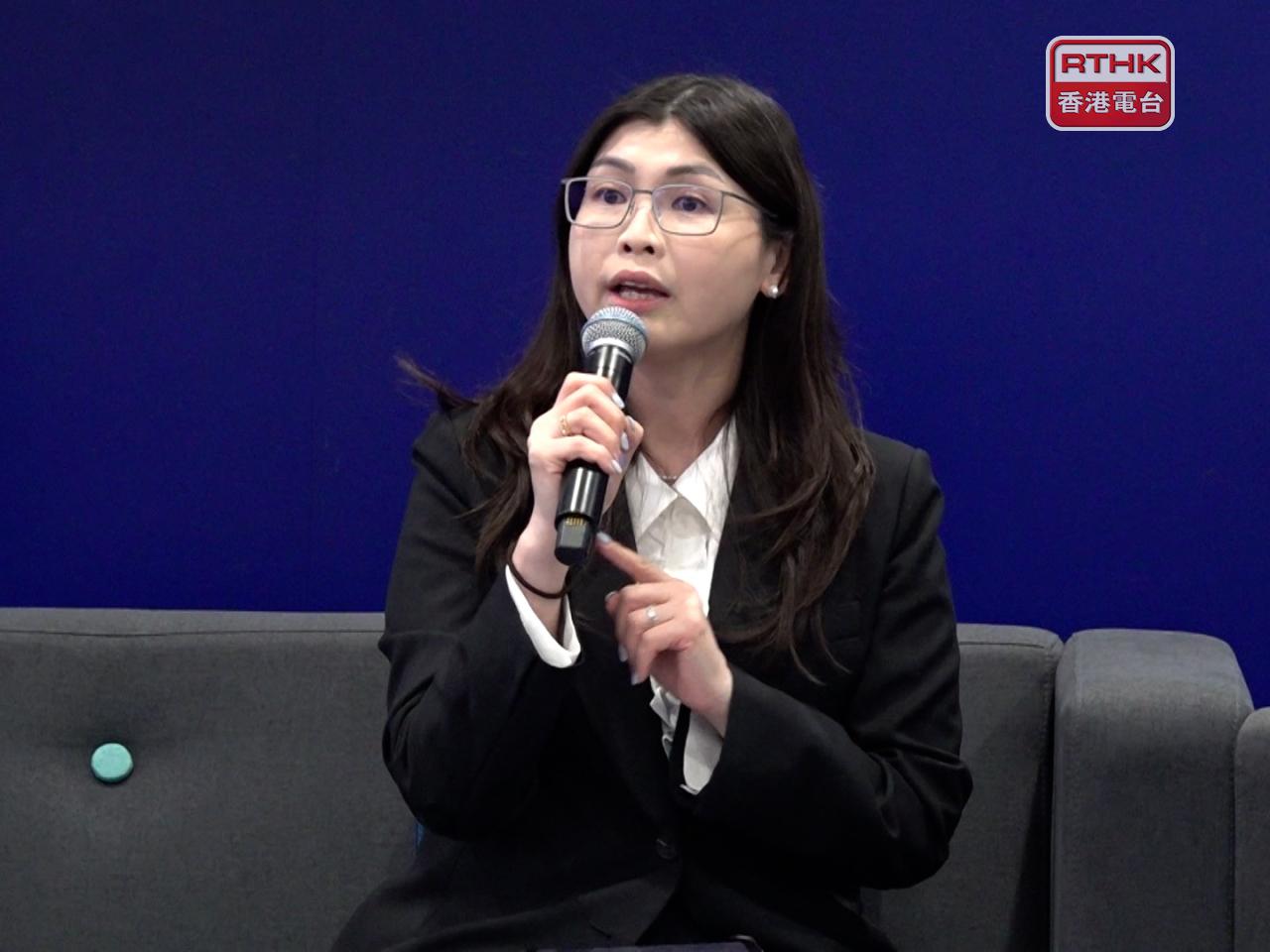 警方表示，年長人士受騙人數及損失金額明顯增加。（施華駿攝）