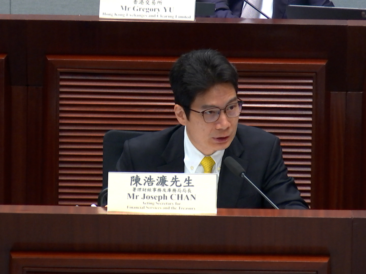 陳浩濂表示，香港貴金屬中央結算系統有限公司，正積極推進清算系統的準備工作，目標是今年清算系統試行營運。