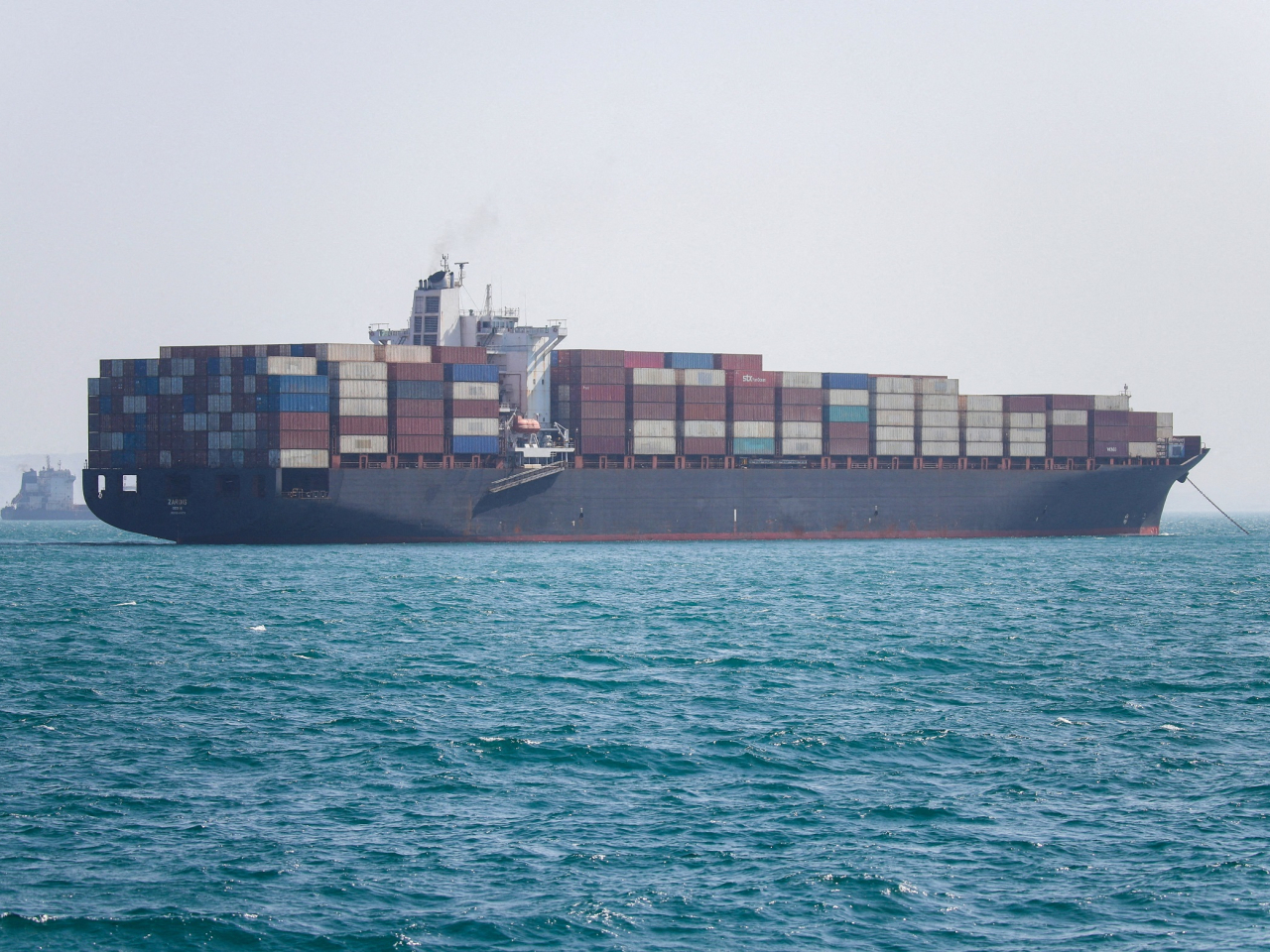 Vessels appear in the Strait of Hormuz near Bandar Abbas, Iran. Photo: Reuters