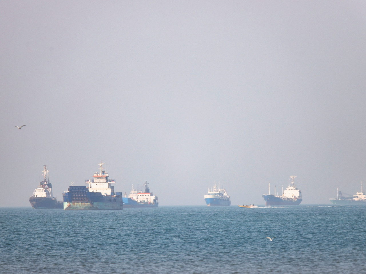 US President Donald Trump said the operation to reopen the Strait of Hormuz will be paused for a "short period" to see if a deal can be reached, although a US blockade will remain in force. File photo: Reuters