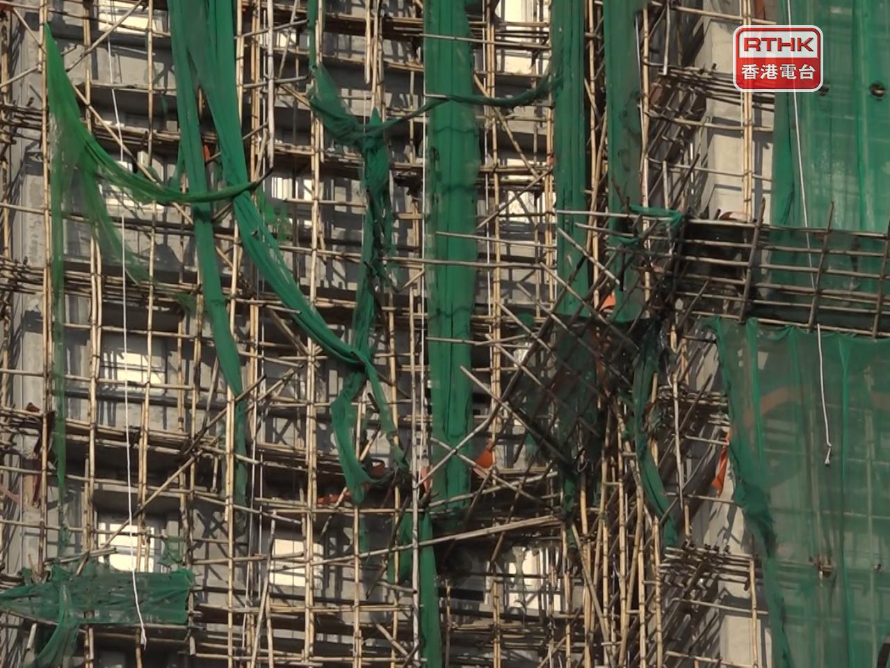 Senior counsel Victor Dawes asked if giving sites advance notice of inspections made it impossible for inspectors to find real problems. File photo: RTHK