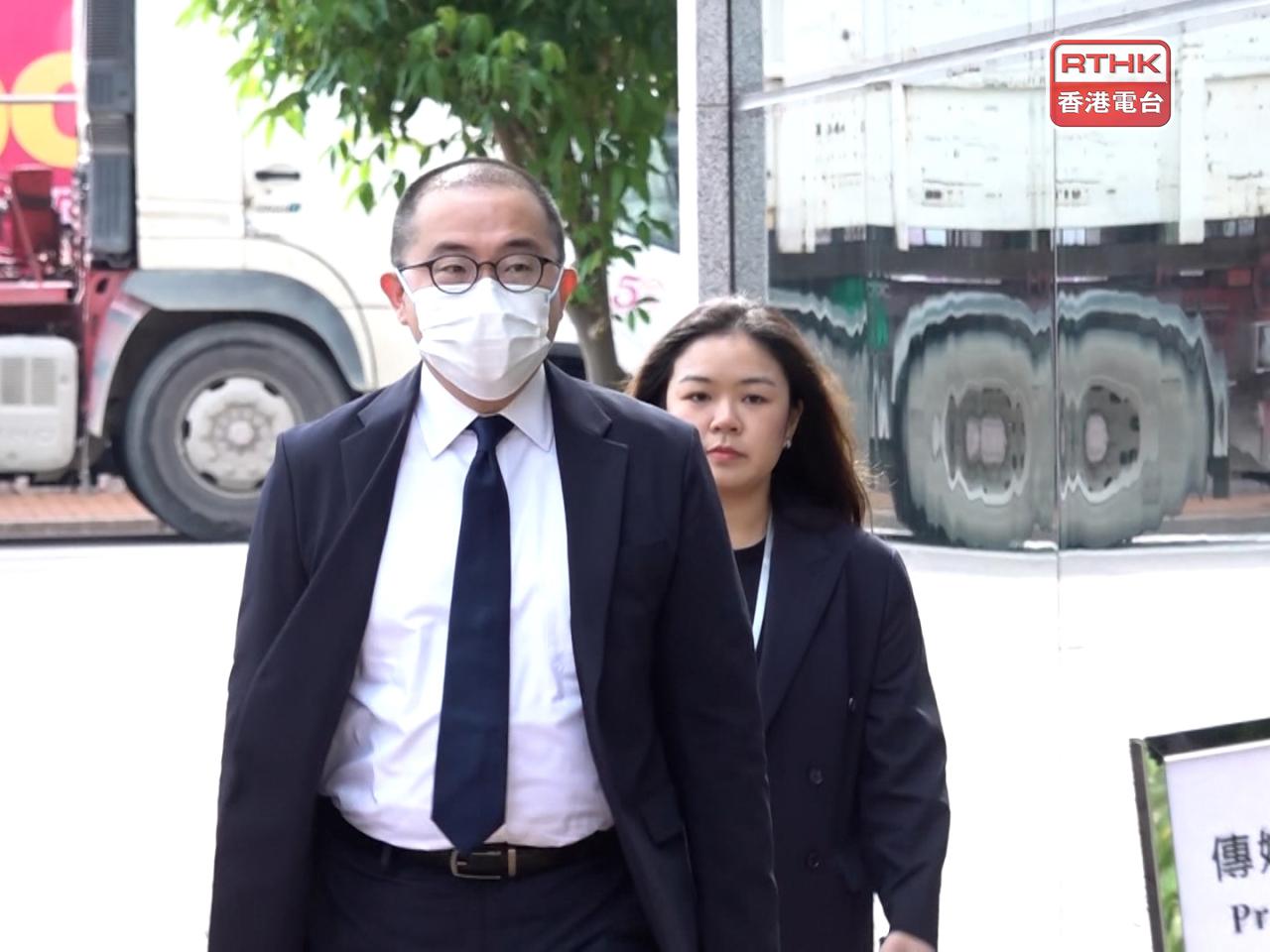 易志宏說在大火後，會考慮再提高門檻，強調正在聽取意見。（葉燿坤攝）