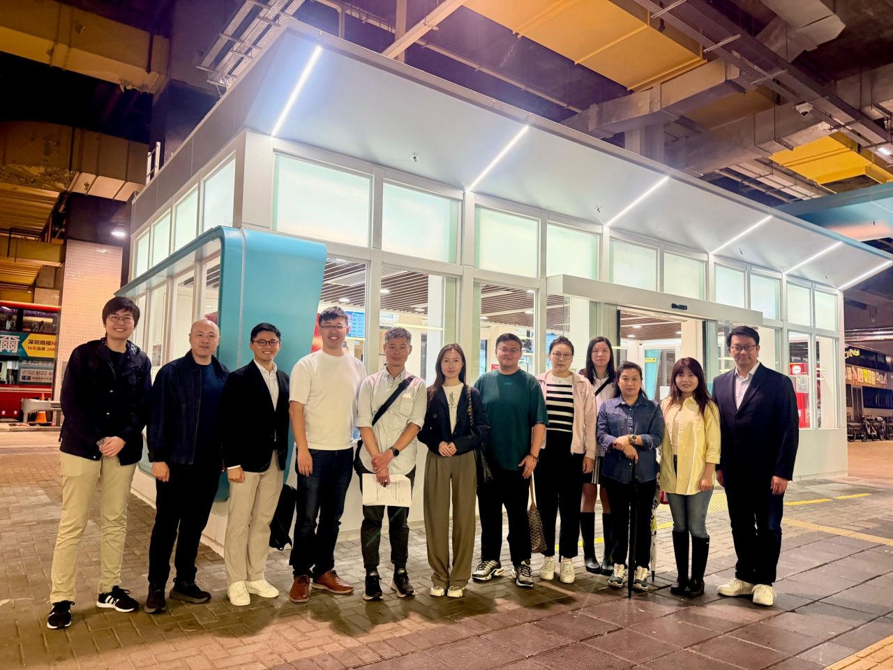 運輸署表示，改善公共運輸交匯處候車環境，提升市民出行體驗是政府地區治理重要的一環。（運輸署社交網頁圖片）