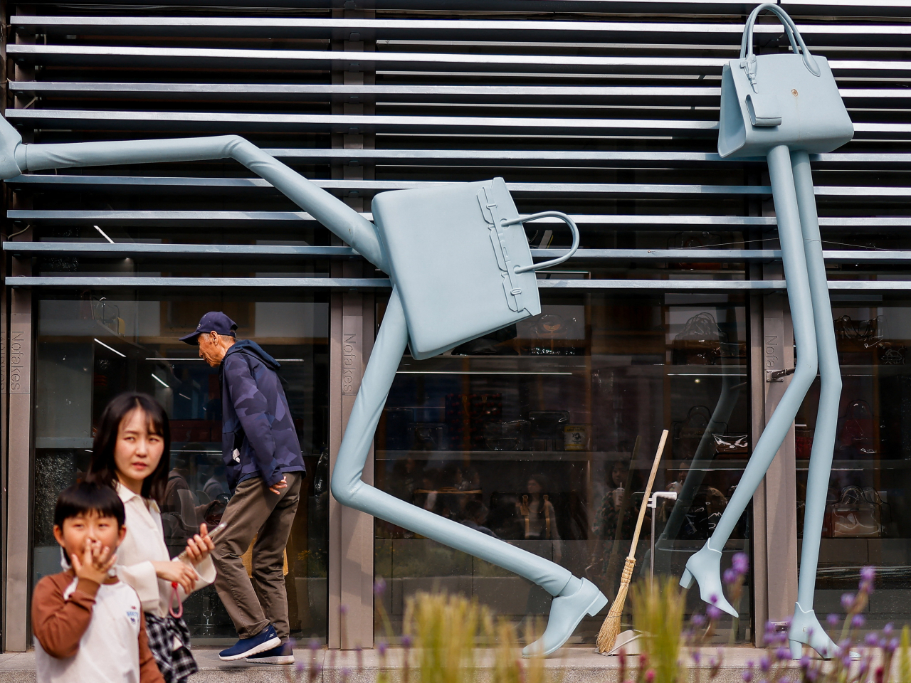 Consumer inflation rose 1.2 percent year on year in China in April, up 0.2 percentage points from March. File photo: Reuters
