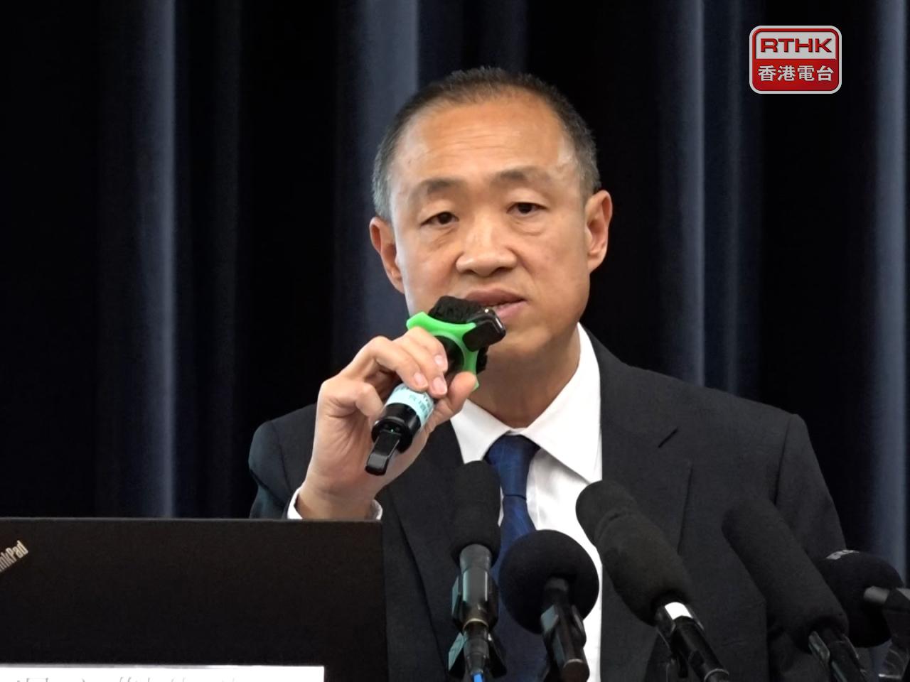 葉國祥表示，預計在七月內開始容許狗隻進入獲准的食肆，確實日子會適時公布。（施華駿攝）