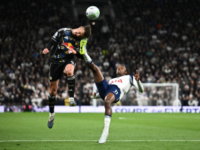 Leeds draw leaves Spurs in relegation peril