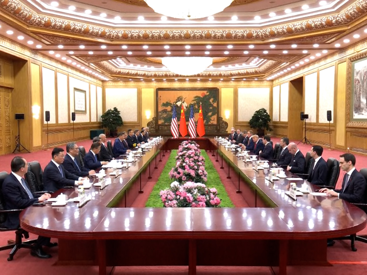 習近平與特朗普在北京人民大會堂舉行會談（央視）
