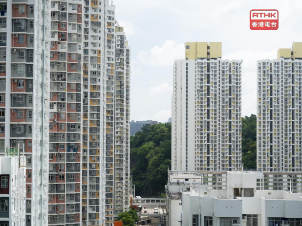 Public housing wait drops to 4.7 years