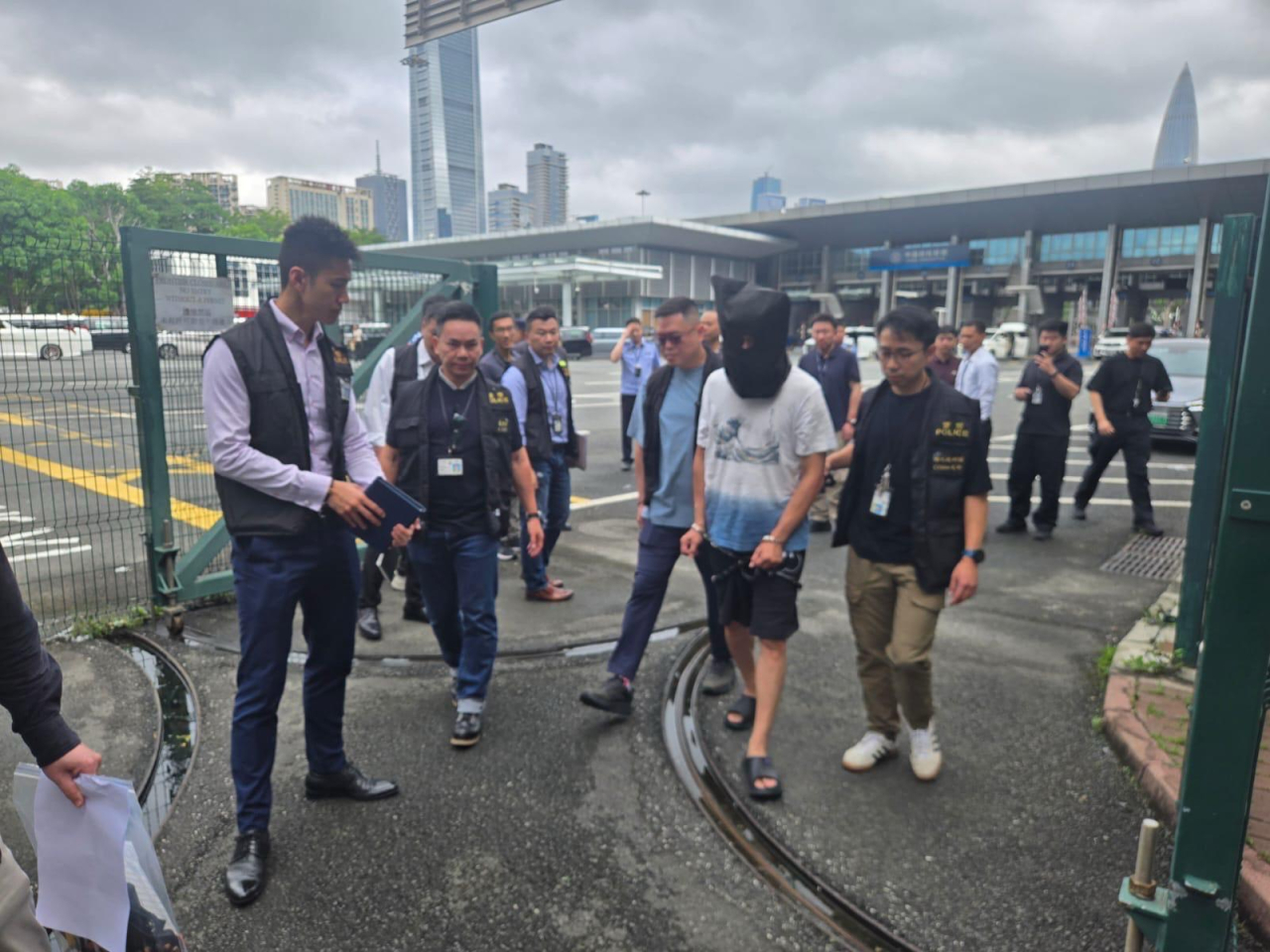 警方表示，涉案男子日前在羅湖落網，並移交本港警方。（警方提供）