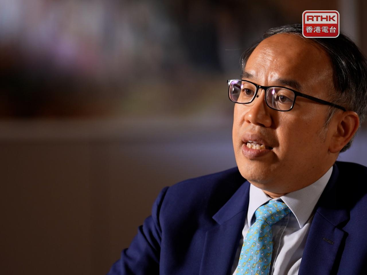 許正宇表示，當香港發展黃金交易市場，尤其與上海聯通之後，便可同烏茲別克方面合作。（《政正關你事》節目）