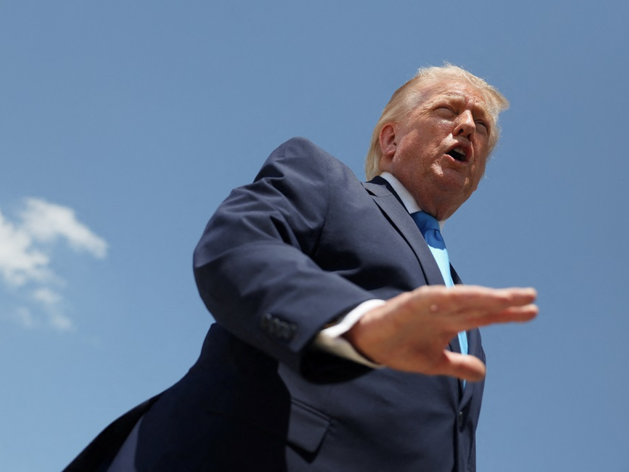 US President Donald Trump told reporters if Iran doesn't give the "right answers" to a US proposal to end the Middle East war, the window for diplomacy could close "very quickly". Photo: Reuters