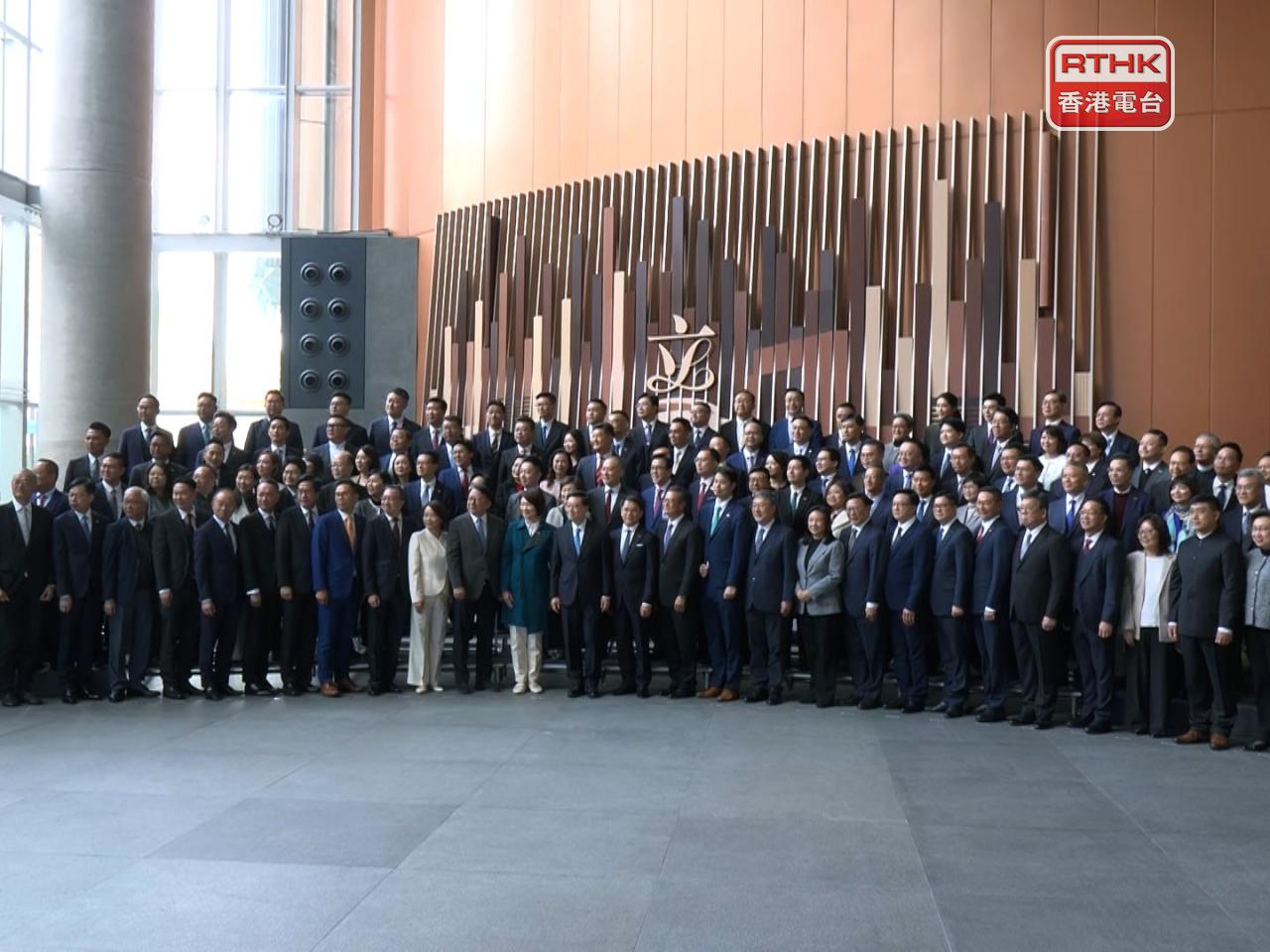全體議員將於7月19日至25日到北京參加國家事務研修考察。（港台圖片）