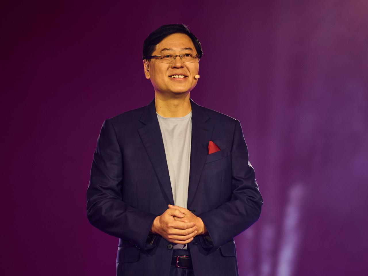 楊元慶表示，致力在兩年內將聯想集團收入提升至1000億美元，並繼續提升利潤。（公司圖片）