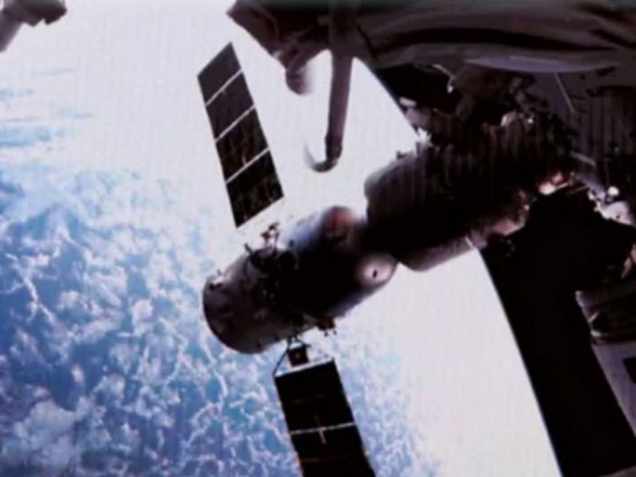 The crews of Shenzhou-23 and Shenzhou-21 will conduct handover work at the space station. Photo: Courtesy of CCTV