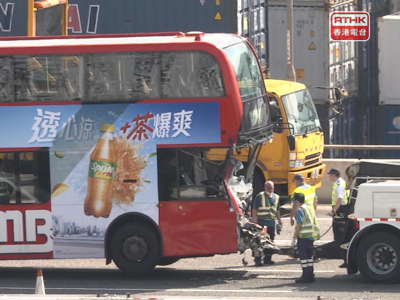 The highway works shadow vehicle prevented a more serious accident from happening when the bus crashed into it. File photo: RTHK