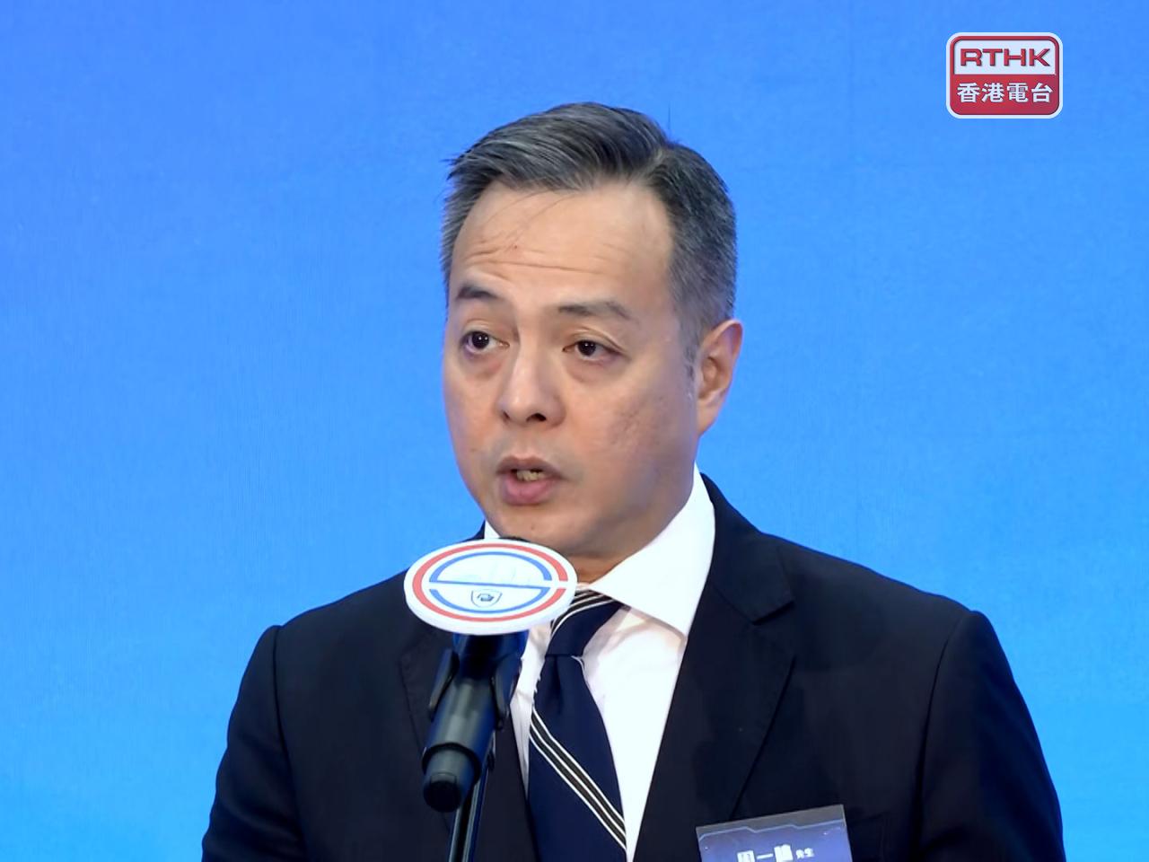 周一鳴指警隊策略方針同樣強調善用科技，以回應數碼時代的警政需求。（孔令輝攝）