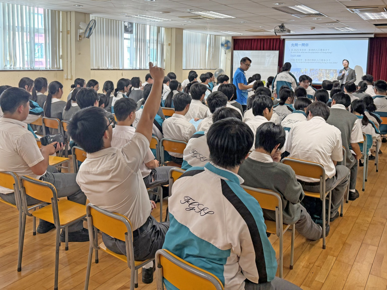 北都辦走訪全港10多間中學，接觸過千名師生，講解北都的發展藍圖。（北都辦）
