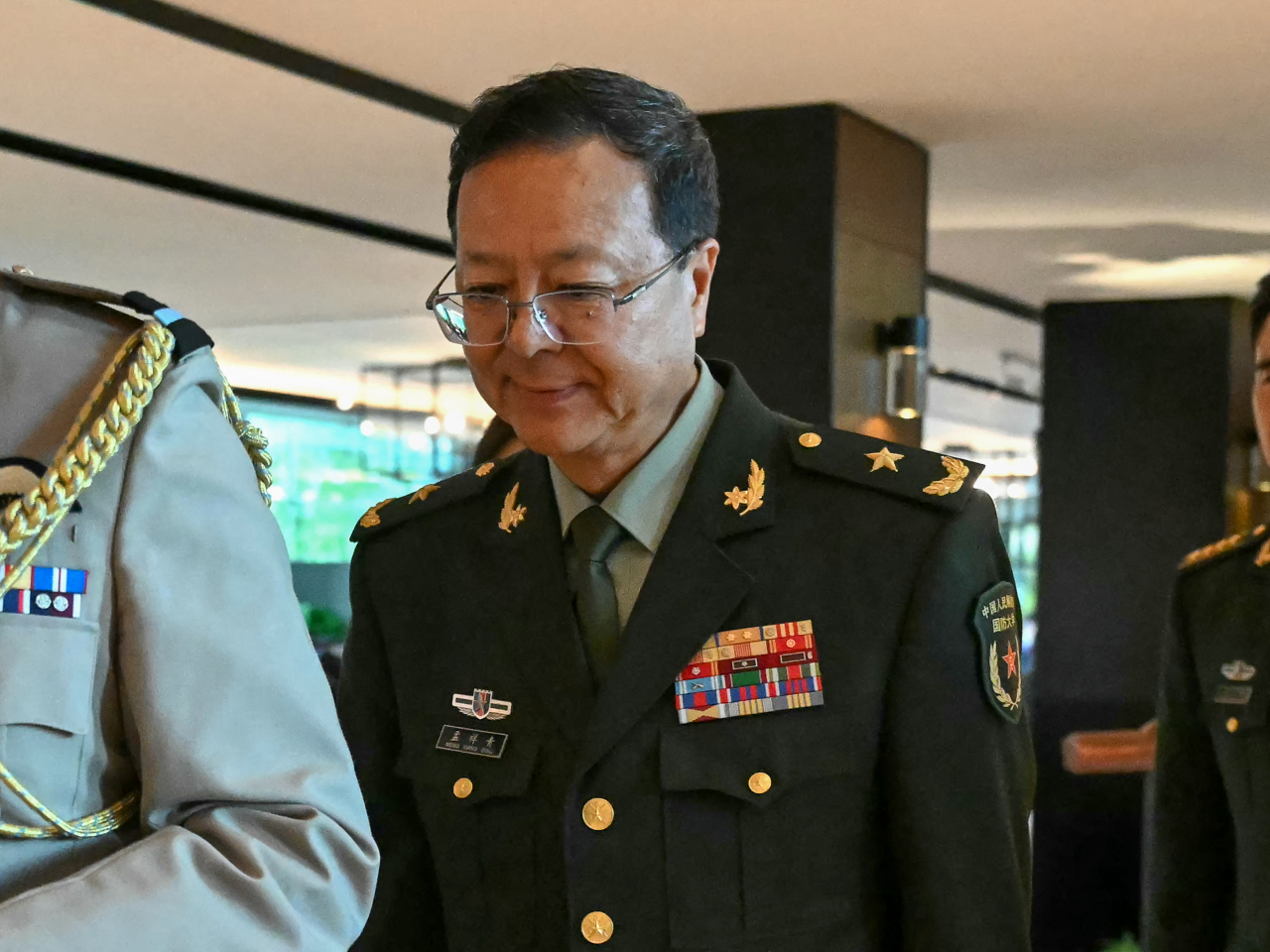 中國人民解放軍專家學者代表團，應邀前往新加坡參與香格里拉對話會，代表團團長是國防大學教授孟祥青。（法新社）
