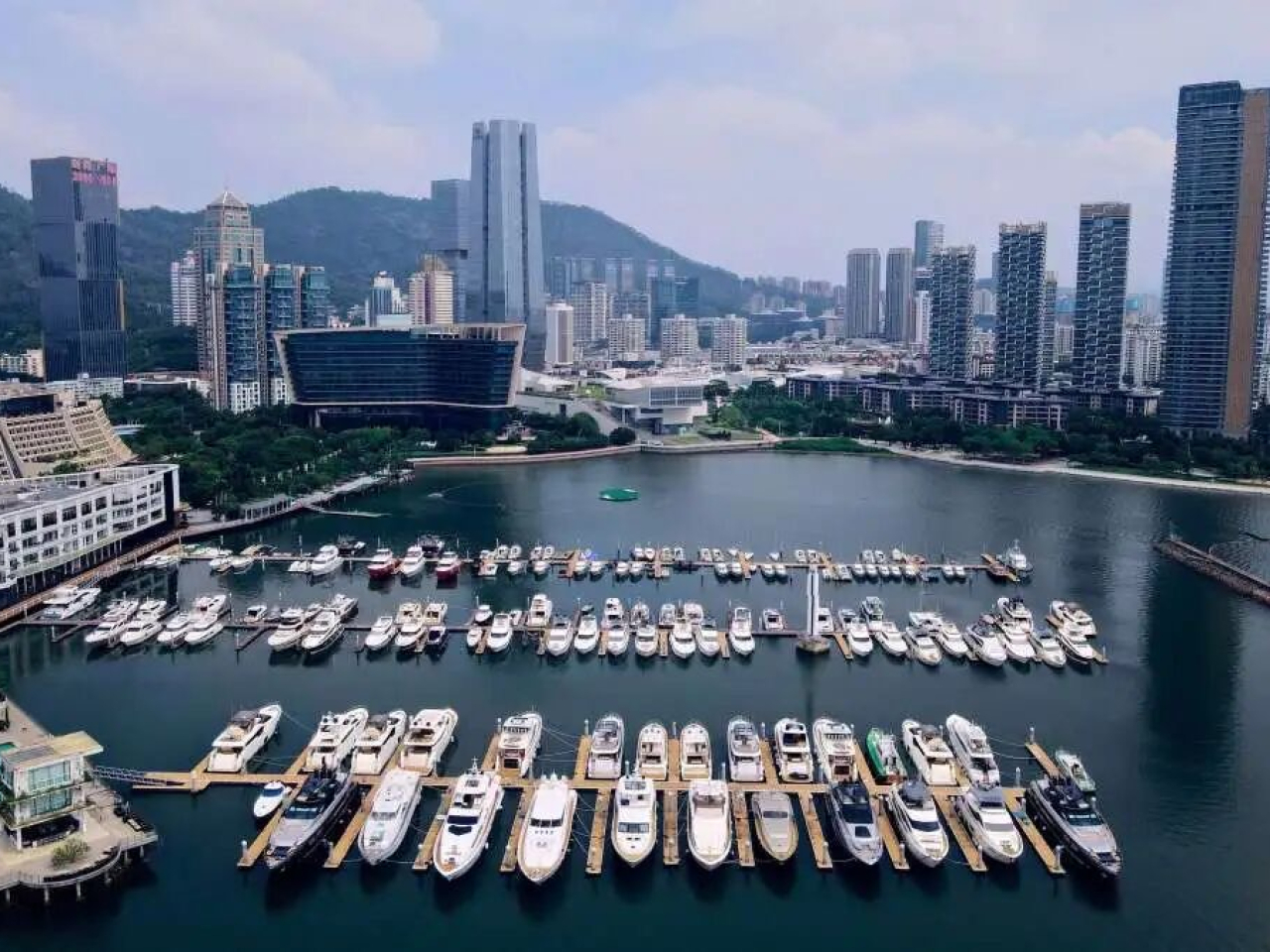 國務院同意在粵港澳大灣區內地九市暫時調整實施有關行政法規規定，經該九個城市指定口岸暫時進出內地，並只於該九市自由行的港澳遊艇實行免擔保政策。（南沙遊艇會網頁圖片）