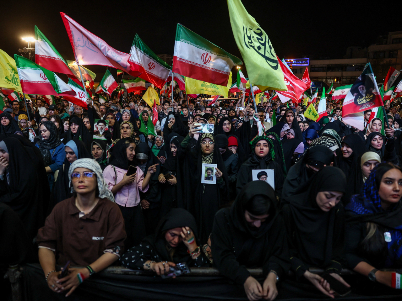 Iranians hold a rally in Tehran as tensions with the United States remain in a heightened state of alertness. File photo: Reuters
