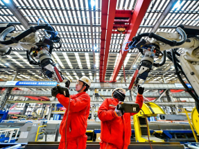 Chinese manufacturing beats expectations in May