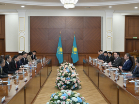HK, Kazakhstan forge 'hub-to-hub' partnership: CE