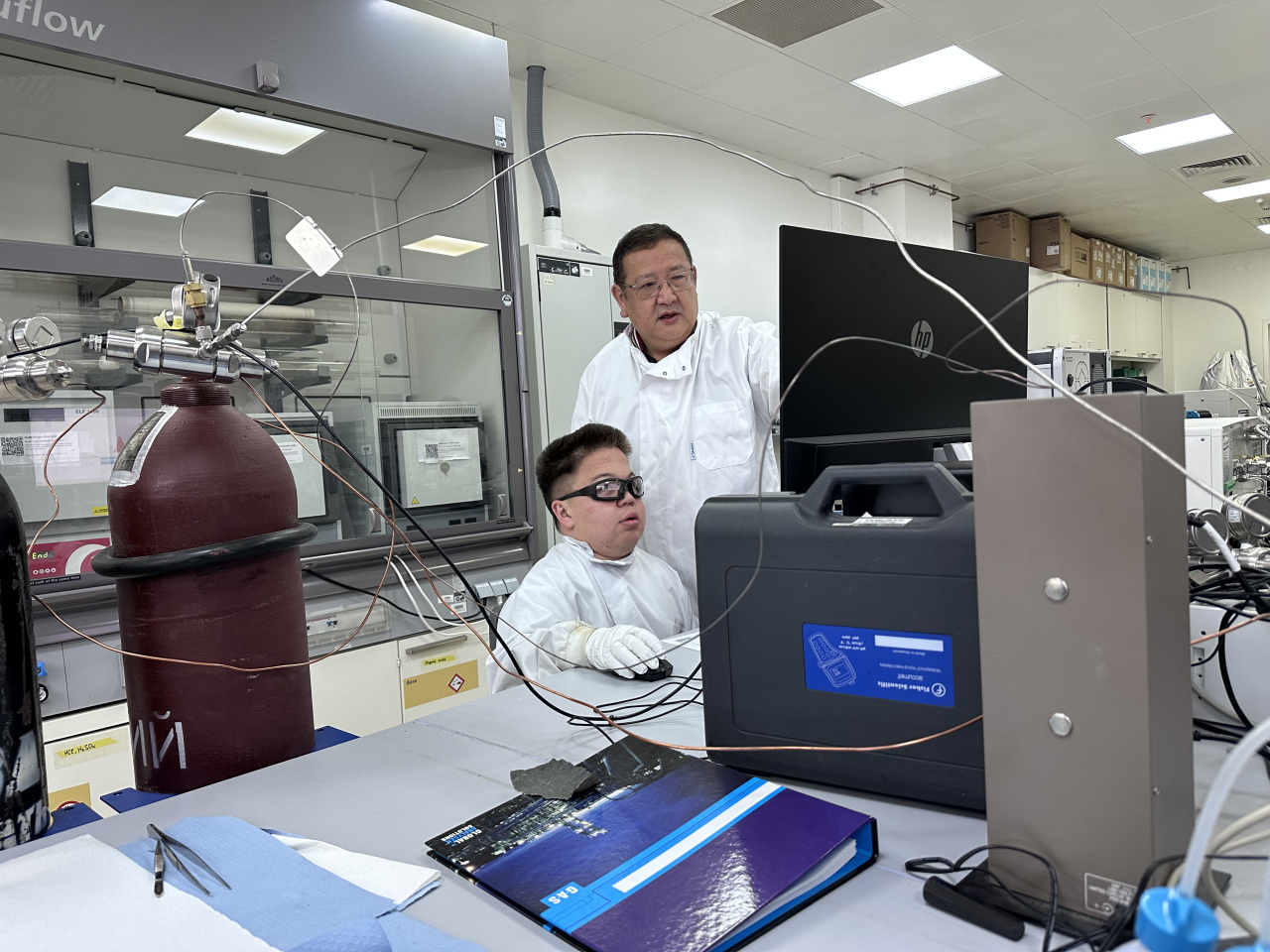 Kazakhstan researchers say Hong Kong has become an important hub for the development of hydrogen and renewable energy. RTHK Photo