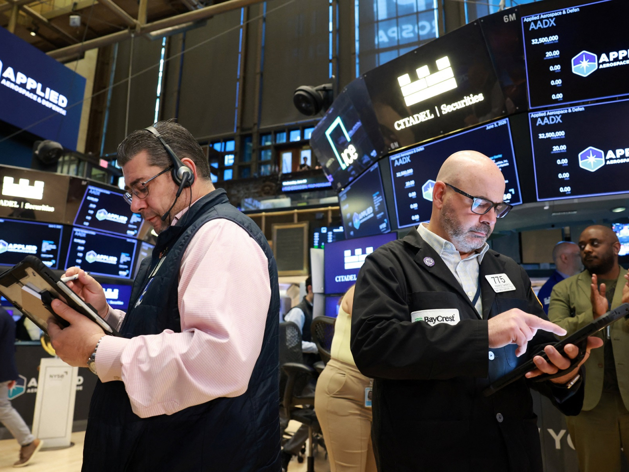 The Dow declined 1.2 percent, the S&P 500 was down 0.7 percent, while the Nasdaq lost 0.9 percent. Photo: Reuters