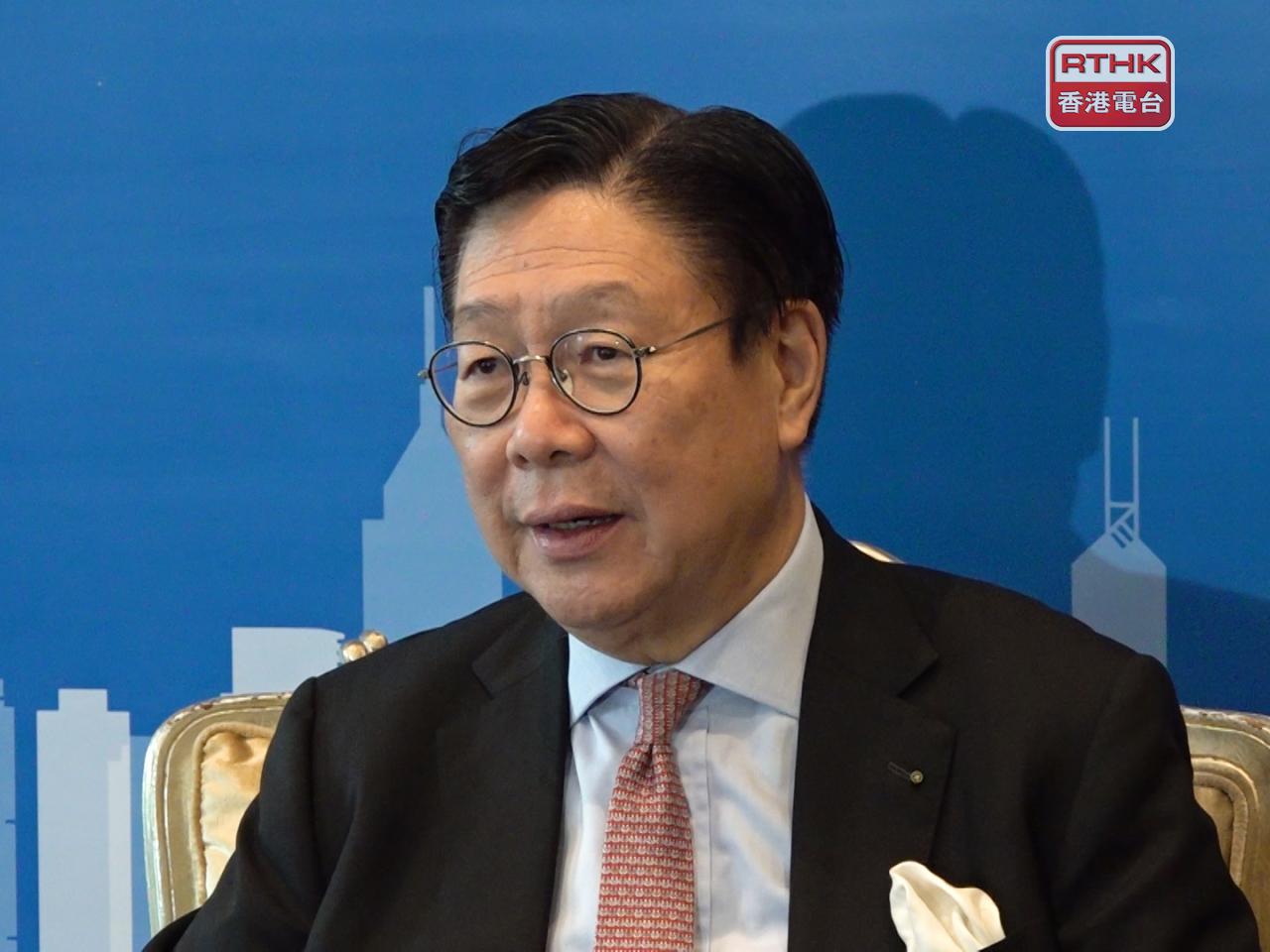 馬時亨表示，現時中亞有很大發展，金融領域進步得很快，商機越來越多。（港台圖片）