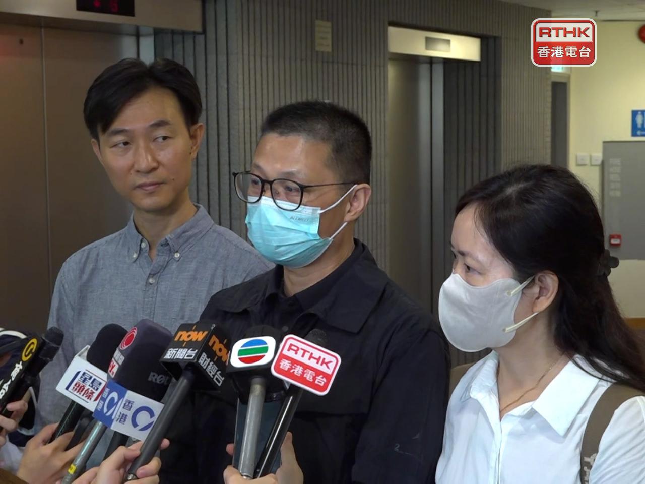 醫委會就2009年一宗嬰兒腦癱個案，聽取控辯雙方結案陳詞，事主父母到場。（劉澤浩攝）
