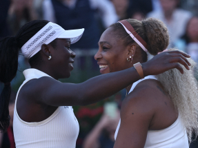 Serena Williams makes triumphant return to tennis