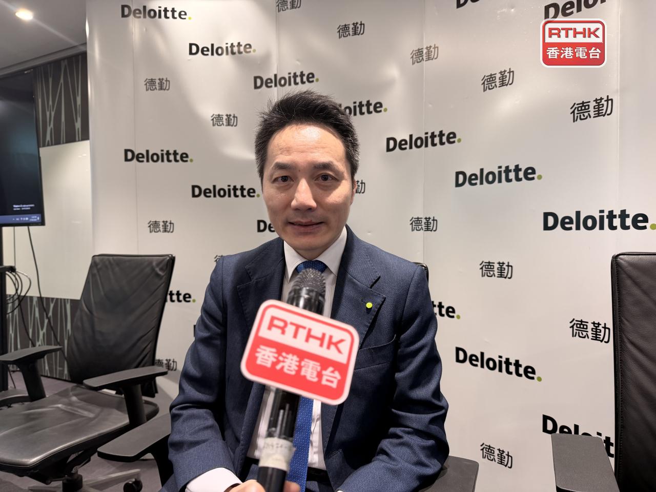 Edward Au believes the mega listings in the US would encourage global investors to look for IPO investment opportunities in Hong Kong. Photo: RTHK