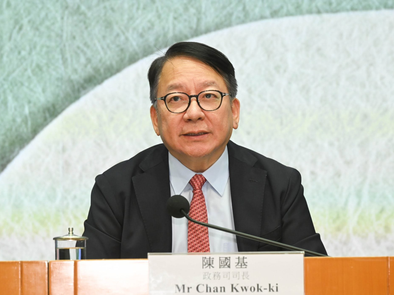 陳國基表示，政府上星期四發布《香港精準扶貧成果報告》，強調本屆政府堅持「以人為本」。（陳國基社交專頁）