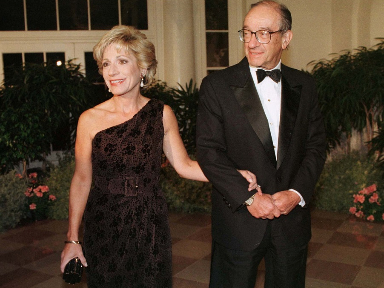 Alan Greenspan and Andrea Mitchell, seen here in a 1997 photo. File photo: Reuters