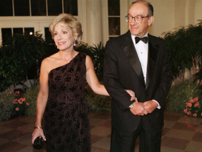 Ex-Fed chief, easy money advocate Alan Greenspan dies