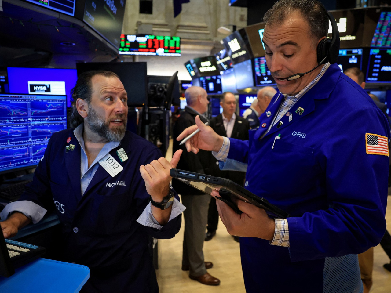 Concerns over lofty valuations of semiconductor companies and others associated with the AI boom continued to weigh on US markets. Photo: Reuters