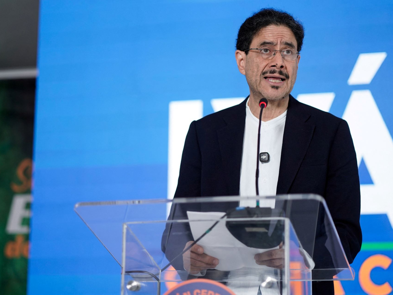 Ivan Cepeda concedes to right-wing candidate Abelardo De La Espriella after a loss of less than one percentage point. Photo: Reuters