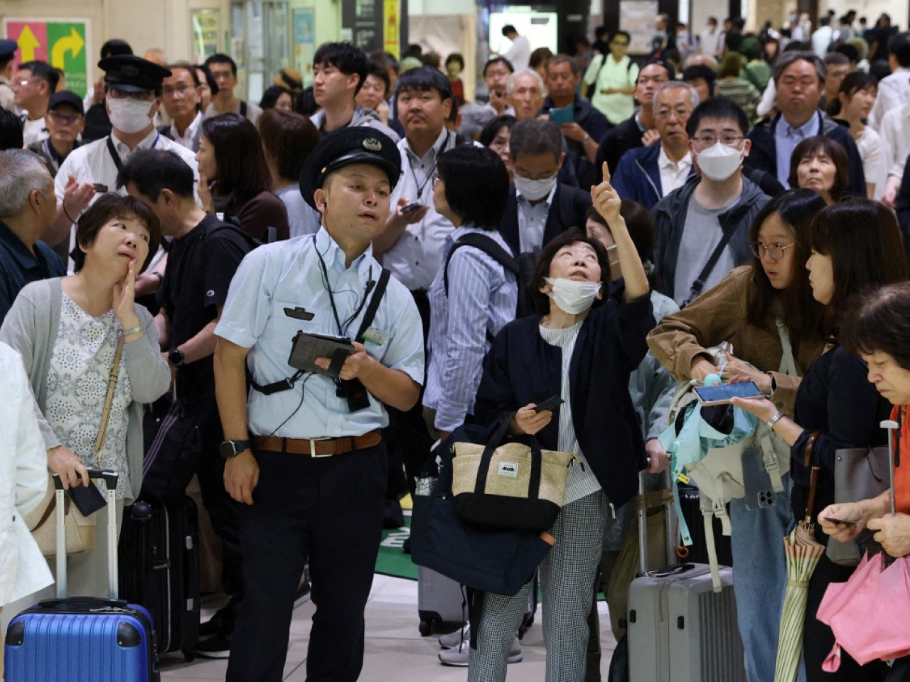 受地震影響，東北新幹線部分路線服務暫停。（法新社）