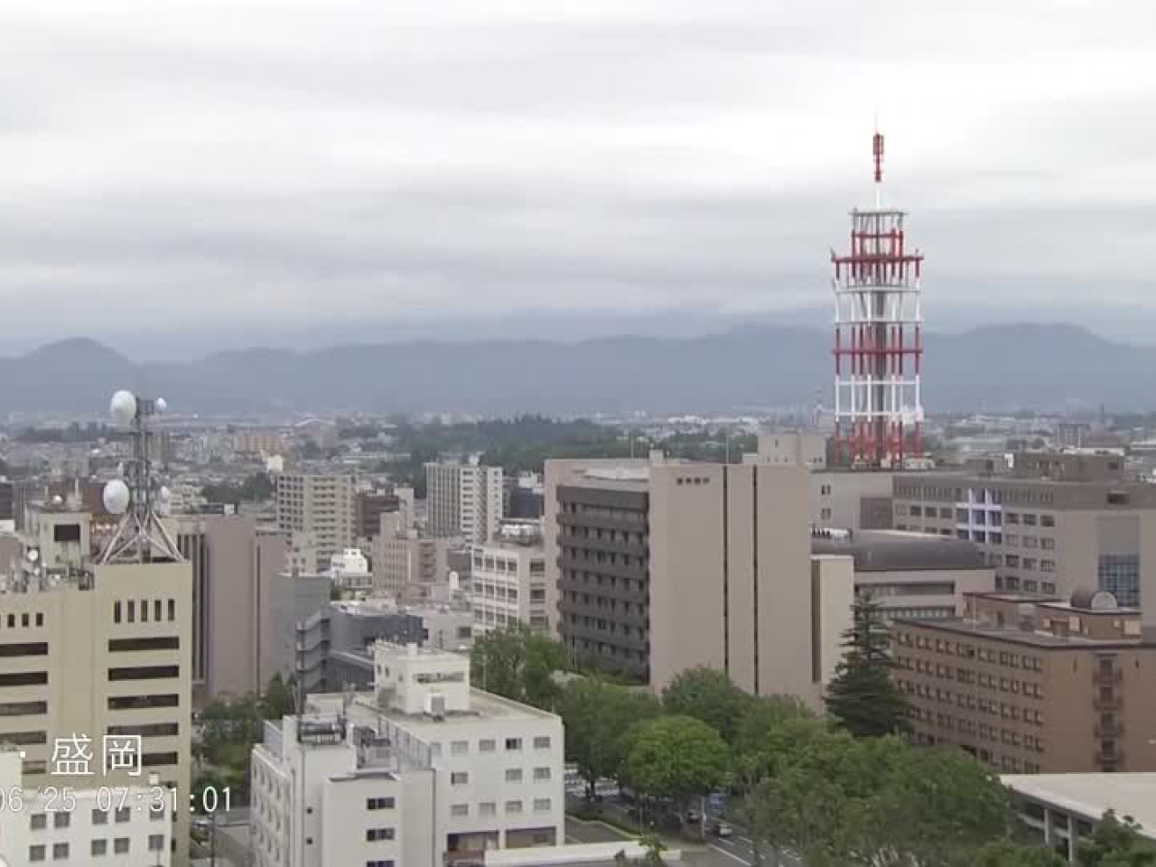 共同社報道，地震造成至少4人受傷。（路透社）