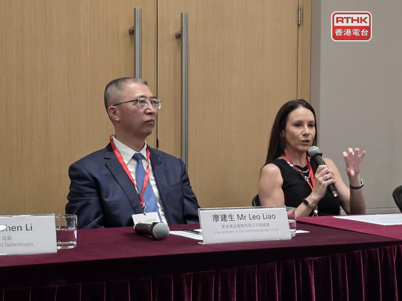 廖建生(左)表示，正與特區政府就合作展開溝通交流；Nina Barton(右)表示，對北部都會區有興趣，未來會考慮擴展。(陳曉慶攝)