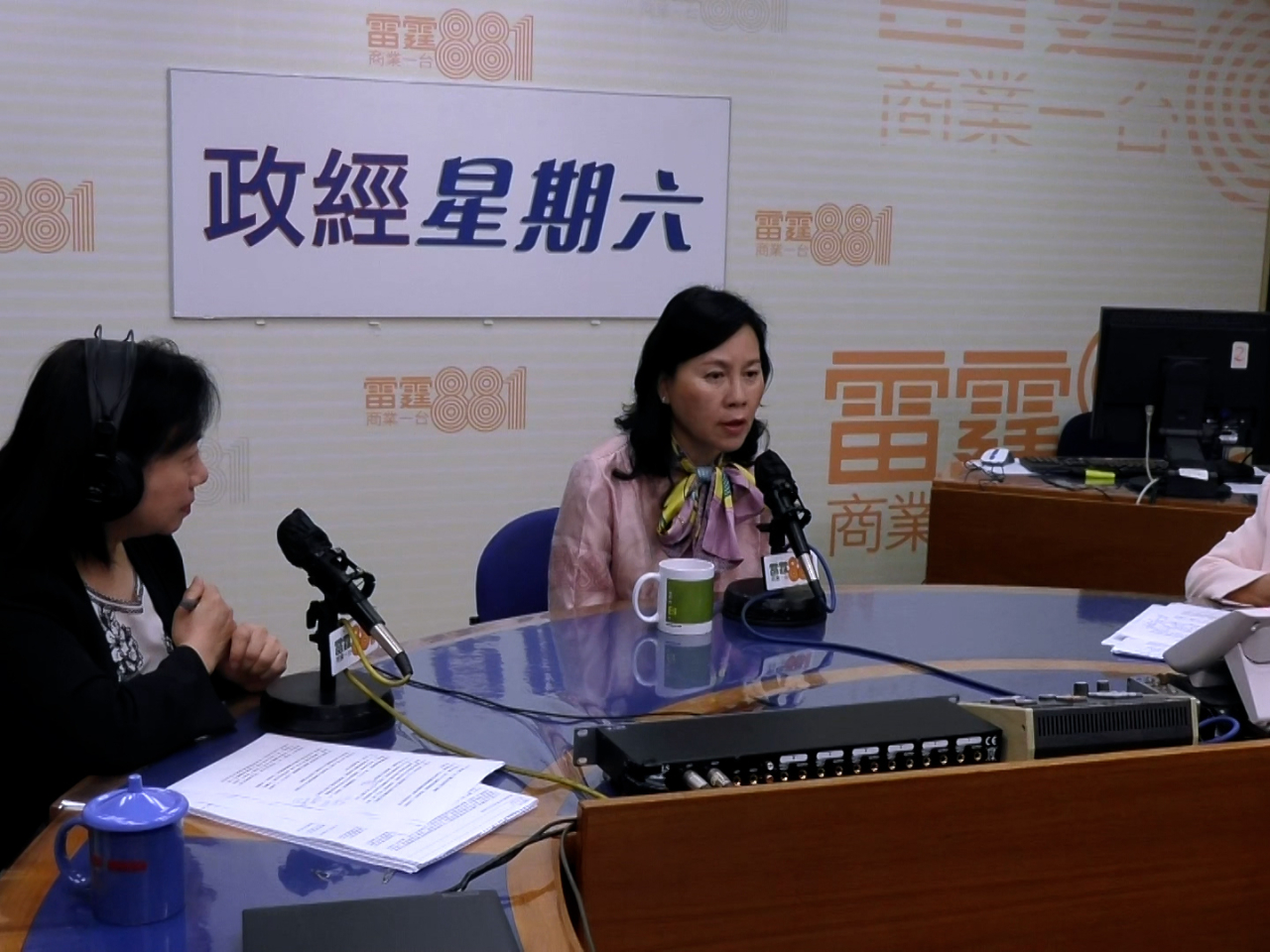 陳美寶表示，「港車北上」受市民歡迎，希望做到雙向奔赴，促進香港加快融入內地大灣區城市發展。（商台節目截圖）