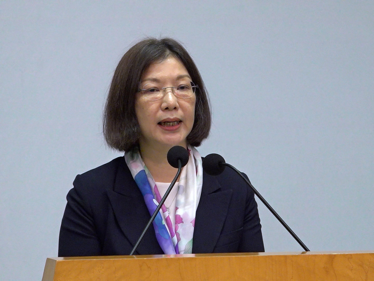 政府按法例，委任謝小華為候選人資格審查委員會及區資會官守成員。（港台圖片）