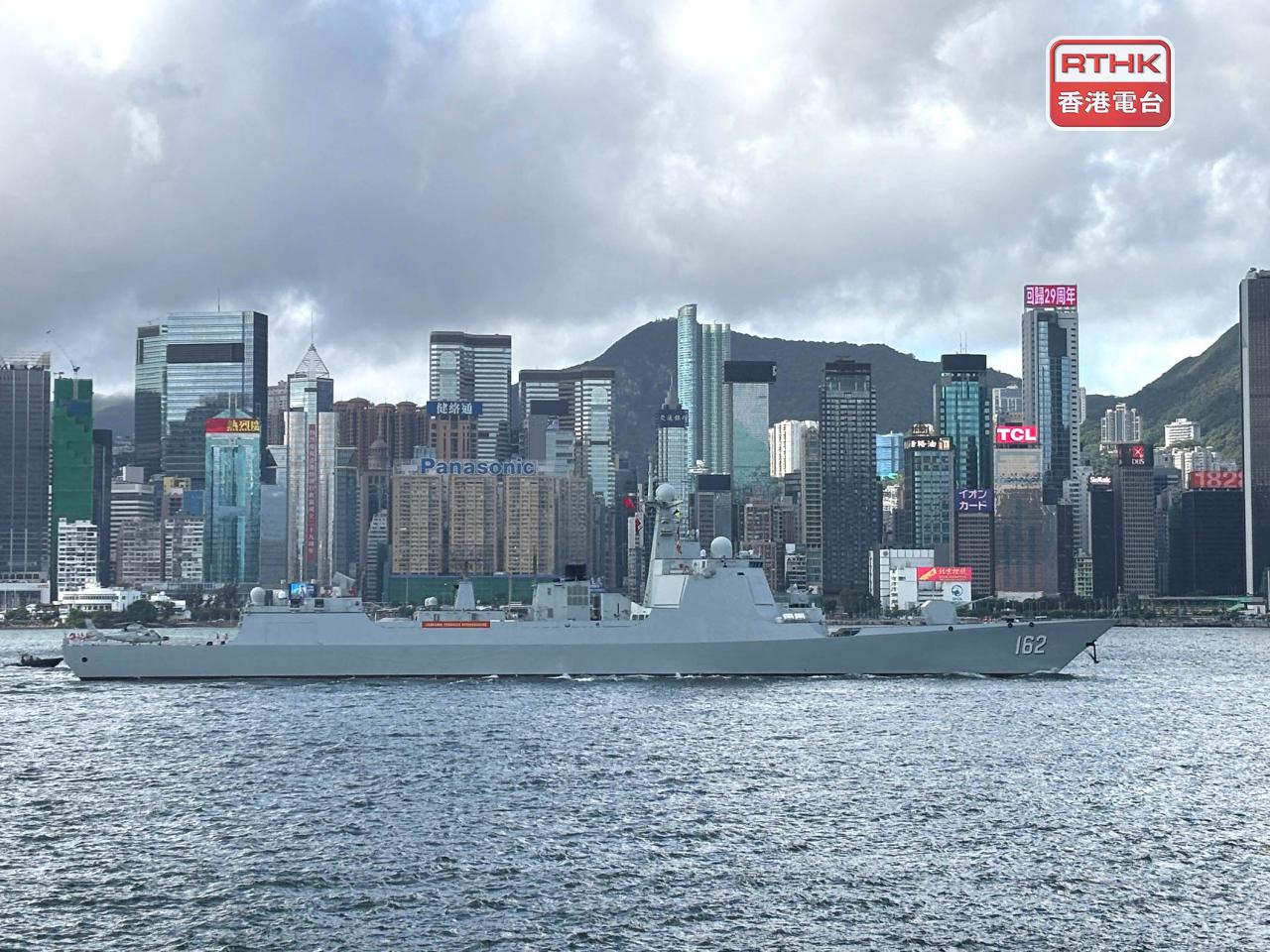 海軍南寧艦編隊表示，赴香港組織開放參觀和文化交流活動，全體官兵使命在肩、倍感光榮。（實習記者倪芷瑩攝）