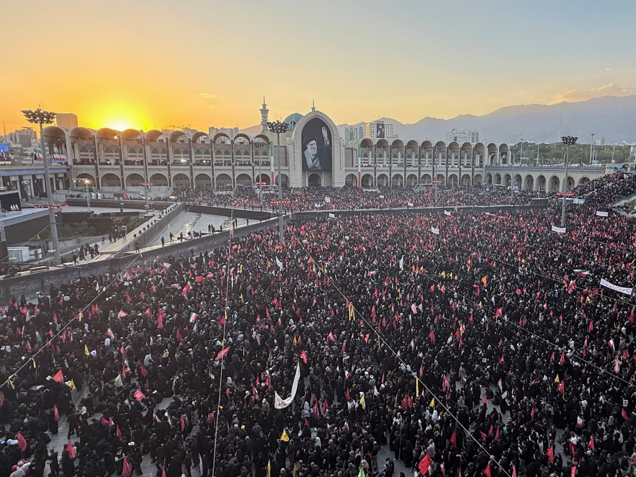 Mourners attend a public farewell ceremony to pay their respects to late Supreme Leader Ayatollah Ali Khamenei. Photo: Reuters